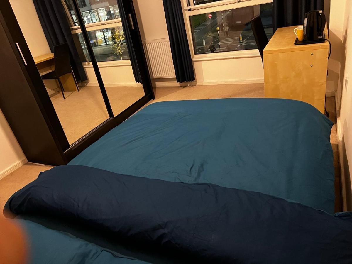 Ensuit Double Room In London, Colindale Edgware Екстериор снимка